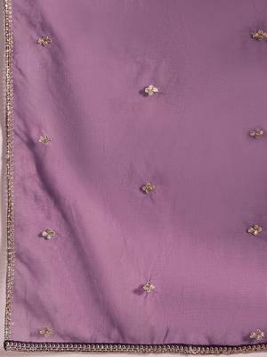 Women ethnic motifs embroidered regular kurta with trousers & dupatta 4