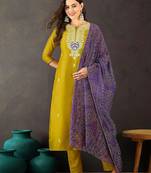 Floral embroidered zari straight kurta with trousers and dupatta
