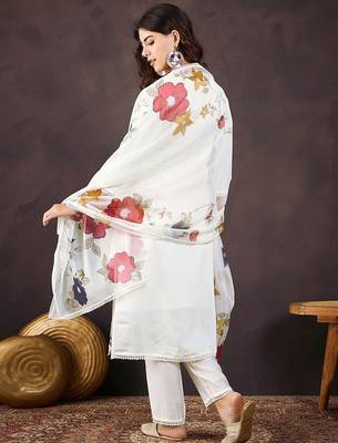 Women floral embroidered regular thread work kurta with trousers & dupatta 5