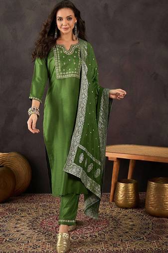 Women ethnic motifs embroidered kurta with trousers & dupatta