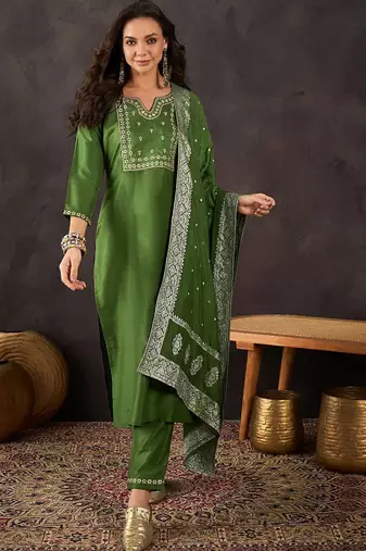 Women ethnic motifs embroidered kurta with trousers & dupatta