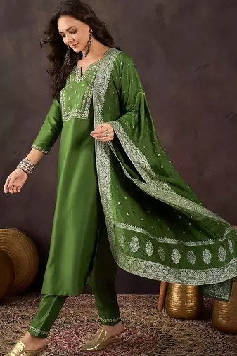 Women ethnic motifs embroidered kurta with trousers & dupatta