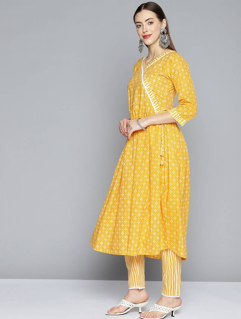 Women yellow ethnic motifs printed panelled pure cotton kurta with trousers & with dupatta