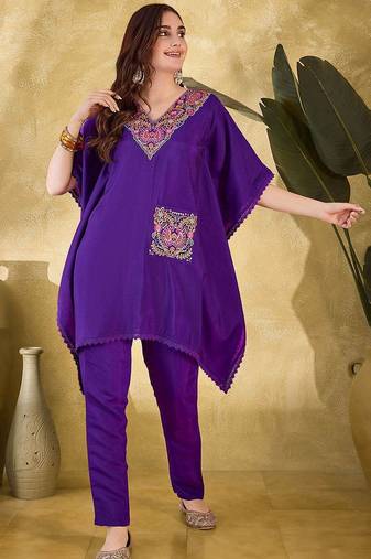 Women ethnic motifs embroidered kaftan kurta with trousers