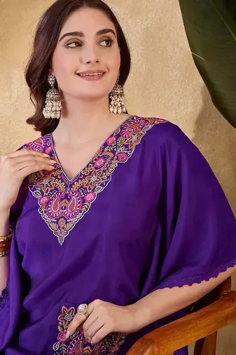 Women ethnic motifs embroidered kaftan kurta with trousers