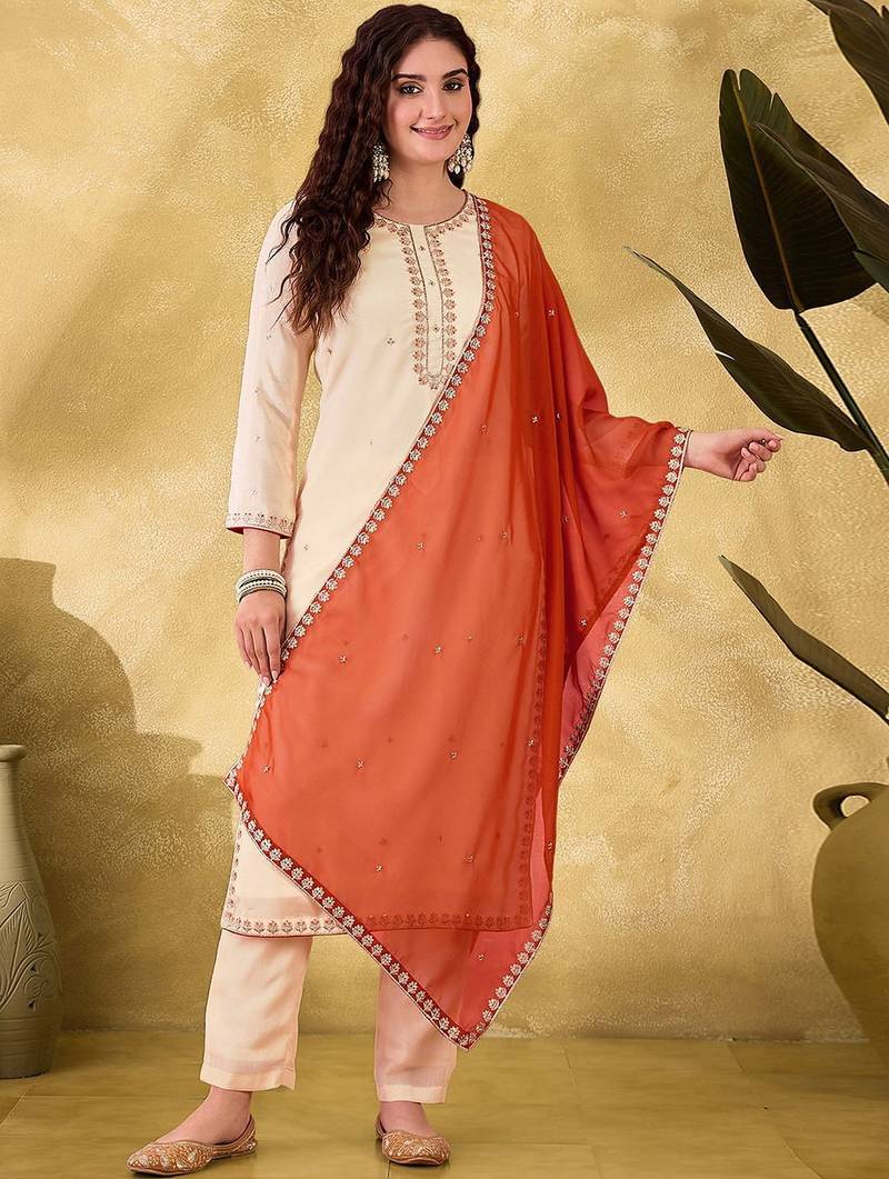 Women ethnic motifs embroidered kurta with trousers & dupatta