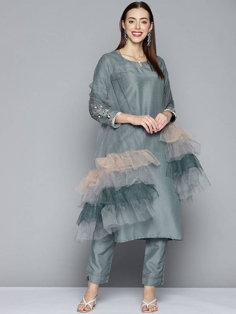 Women grey sequinned kurta with trousers & with dupatta