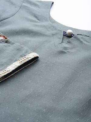 Women grey sequinned kurta with trousers & with dupatta 2