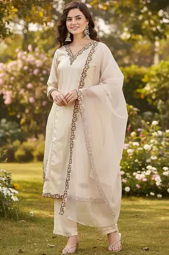 Women ethnic motifs embroidered regular thread work kurta with trousers & with dupatta