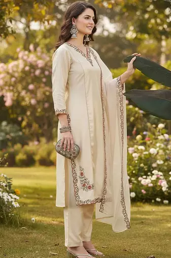 Women ethnic motifs embroidered regular thread work kurta with trousers & with dupatta