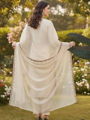 Women ethnic motifs embroidered regular thread work kurta with trousers & with dupatta 5
