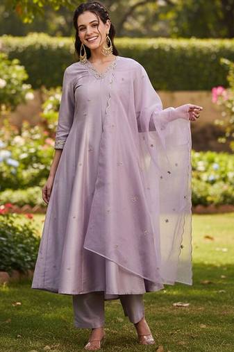 Women ethnic motifs panelled sequinned kurta with trousers & with dupatta