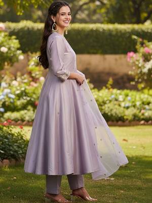 Women ethnic motifs panelled sequinned kurta with trousers & with dupatta 5