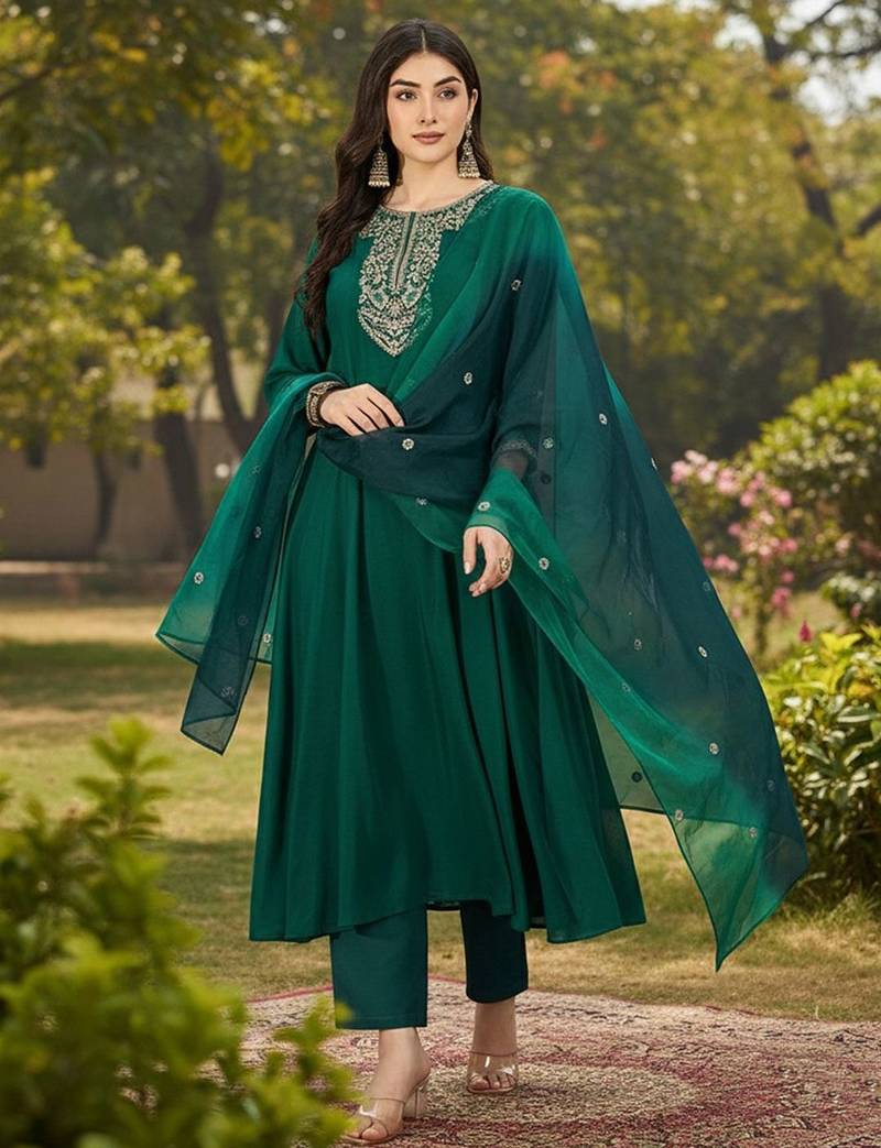 Women ethnic motifs embroidered panelled thread work kurta with trousers & with dupatta