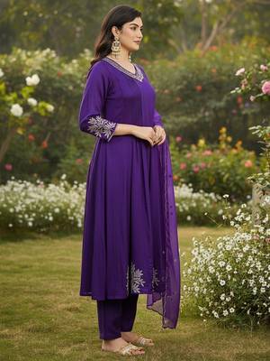 Women ethnic motifs embroidered pleated thread work kurta with trousers & with dupatta 3