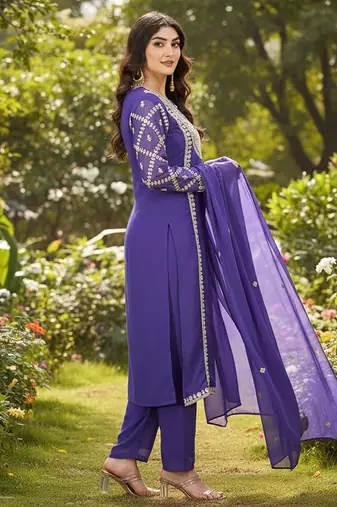 Women ethnic motifs embroidered regular thread work kurta with trousers & with dupatta
