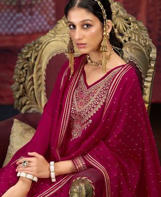 Floral zari embroidered v-neck anarkali kurta with trousers and dupatta 2