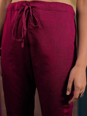 Floral zari embroidered v-neck anarkali kurta with trousers and dupatta 3