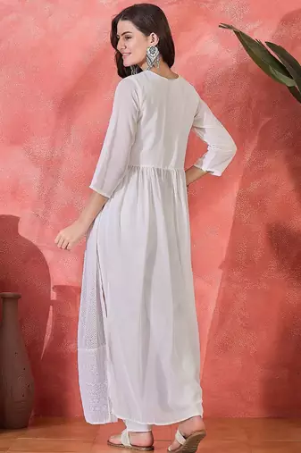 Women floral empire sequinned kurta with trousers