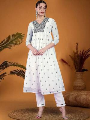 Floral embroidered v-neck sequinned georgette a-line kurta with trouser 1