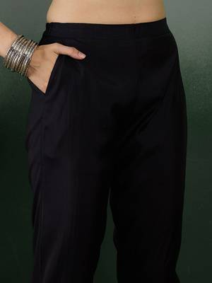 Floral printed a-line kurta with trouser 3