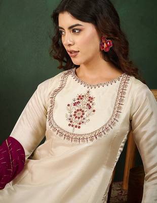 Round neck embroidered a-line kurta sets 2