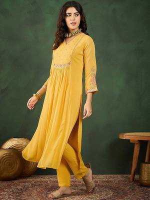 V neck embroidered kurta sets 4