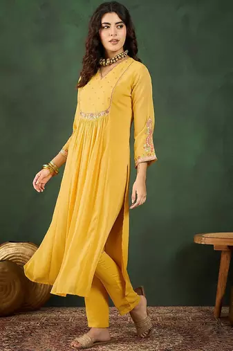V neck embroidered kurta sets