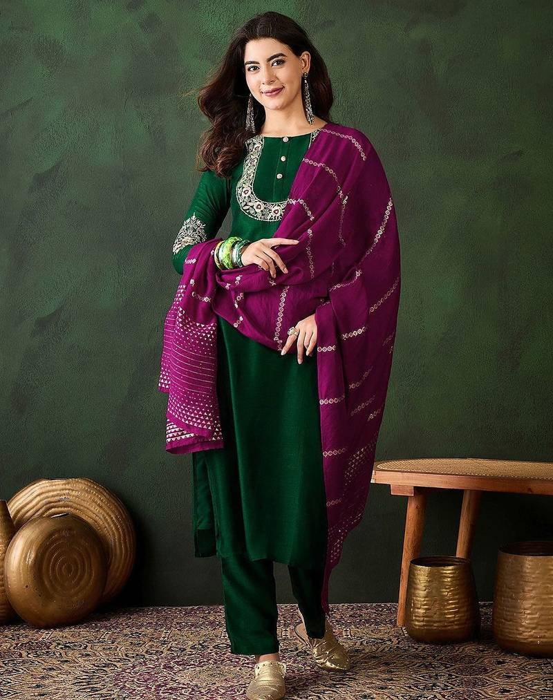 Floral embroidered thread work straight kurta with trousers & dupatta