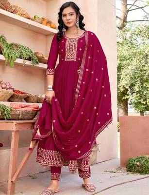 Sequence zari embroidered round neck a-line kurta & trousers with dupatta 2