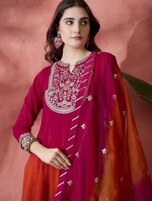 Pink floral embroidered mandarin collar a-line kurta with trousers & dupatta 2