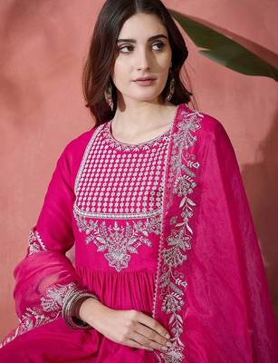 Floral embroidered sequinned pleated a-line kurta with trousers & dupatta 2