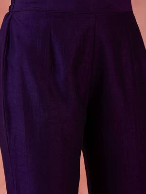 Floral embroidered v-neck a-line kurta with trousers & dupatta 3