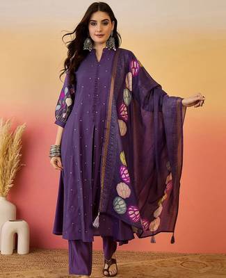 Embroidered kurta pant with dupatta 2