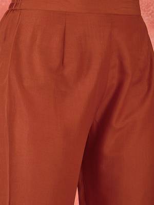 Floral embroidered schiffli lace v-neck kurta with trouser and dupatta 3