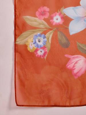Floral embroidered schiffli lace v-neck kurta with trouser and dupatta 4