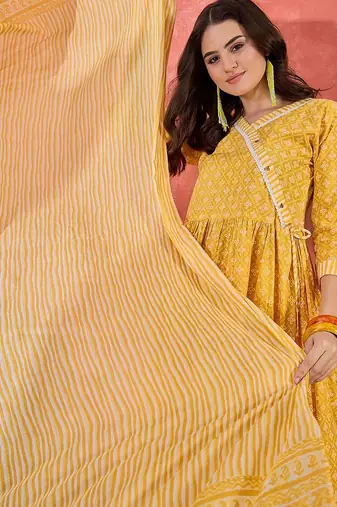 Women bandhani printed thread work pure cotton kurta with trousers & dupatta