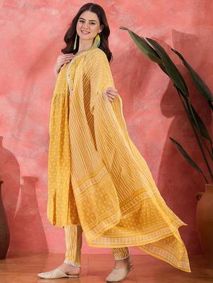 Women bandhani printed thread work pure cotton kurta with trousers & dupatta 5