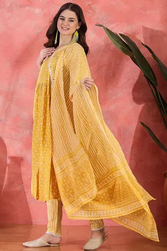 Women bandhani printed thread work pure cotton kurta with trousers & dupatta