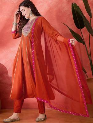 Zari sequence cording embroidery with lace a line kurta with trousers & dupatta 5