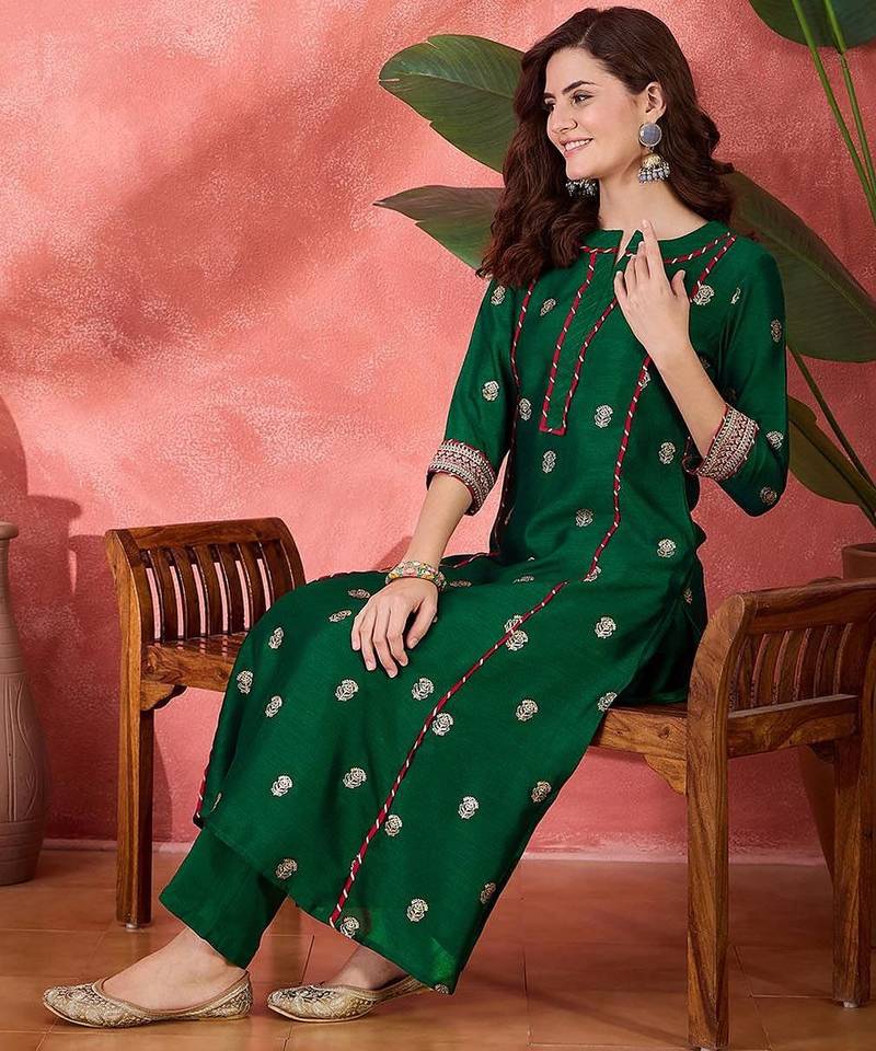 Foil printed & embroidered kurta & trouser set