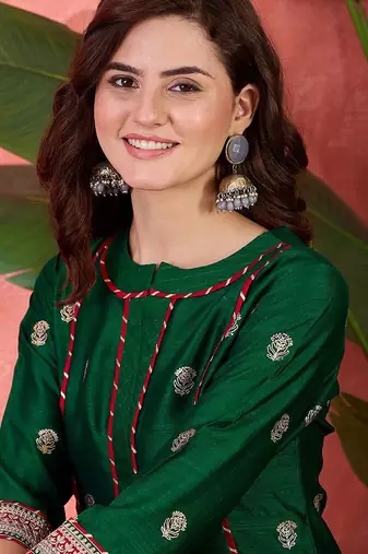 Foil printed & embroidered kurta & trouser set