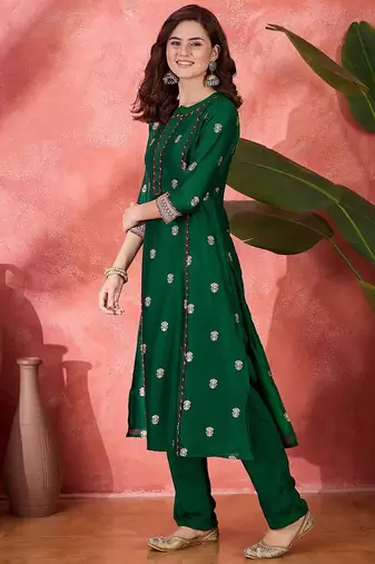 Foil printed & embroidered kurta & trouser set