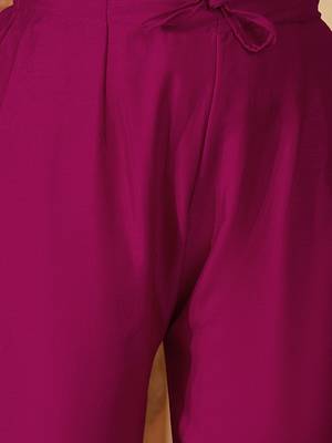 Floral embroidered v-neck sequinned a-line kurta with trousers & dupatta 3