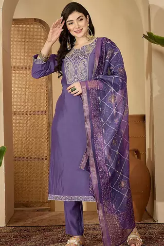 Women ethnic motifs embroidered kurta with pyjama & dupatta