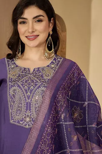 Women ethnic motifs embroidered kurta with pyjama & dupatta