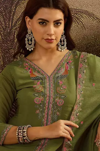 Floral embroidered v-neck sequinned a-line kurta with trousers & dupatta