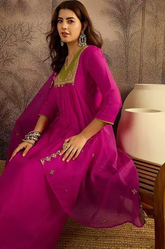 Zari sequence embroidered with ginni mal chanderi kurta trousers with dupatta