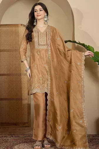 Women embroidered silk blend kurta sets