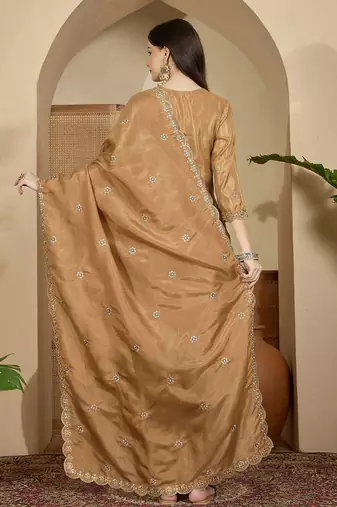 Women embroidered silk blend kurta sets